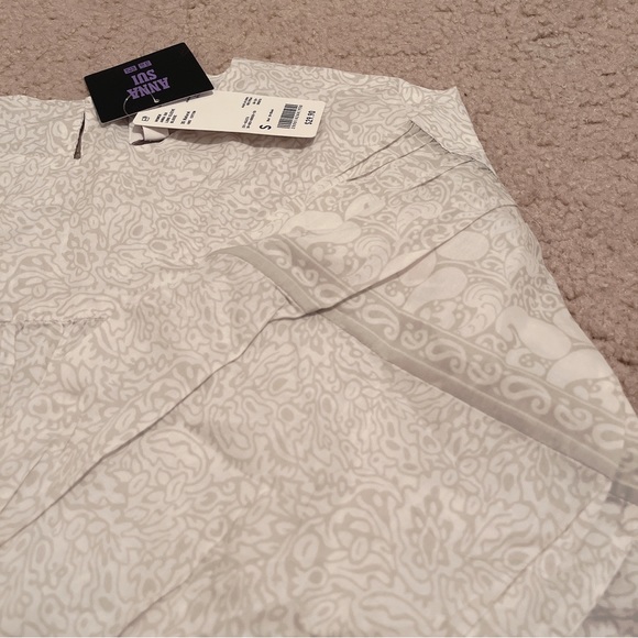 Uniqlo - Anna Sui blouse - Picture 3 of 4